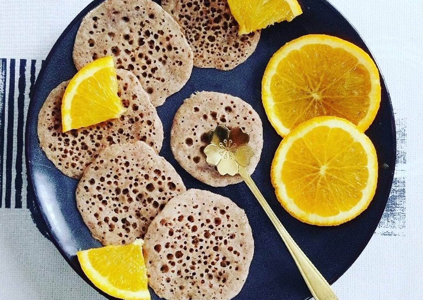 Crêpes mille trous (baghrir), complètes à la fleur d'oranger