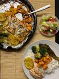 Oven baked salmon, sweet potatoes and broccoli