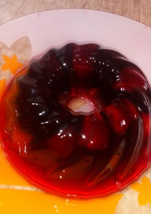 عکسی از دستور ژله میوه ای قرمز