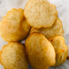 A picture of Moida handesh/ sweet dumplings.