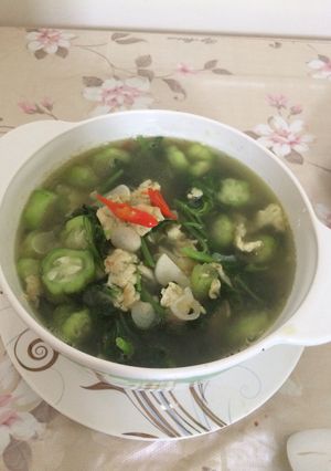 Foto resep Sup Bayam Oyong Telur (Boyour)