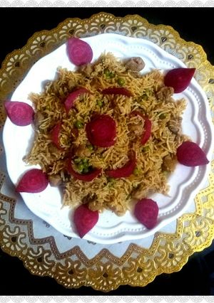 A picture of Beetroot Schezwan Pulao.