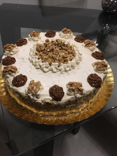 Una foto de Torta de Hoja Manjar Crema (Sin horno)