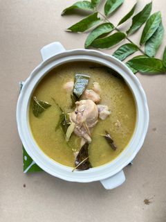 Foto resep Opor Ayam Daun Kari
