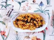 Una foto di secondi piatti con bottarga