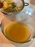 Homemade additive-free vegetable broth with vegetable leftovers and scraps 🥕🥬🧅🥔