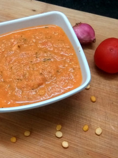 வெங்காய காரச் சட்னி(venkaaya kaara chutney recipe in tamil) செய்முறை முக்கிய புகைப்படம்