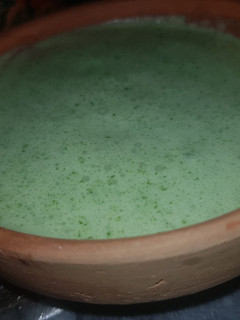 A picture of Podiny ki chutney (Green sauce).