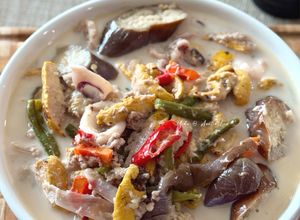 Gambar Sayur Kolok Ganu (Masak Lemak Jambu Golok & Sotong)