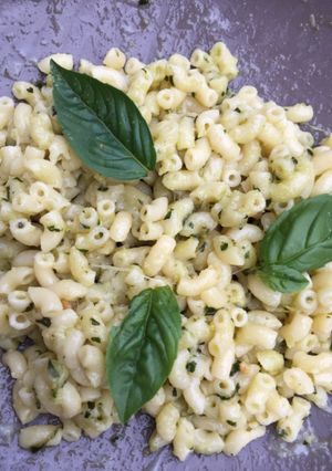 Une photo de Pâtes au pesto de basilic frais