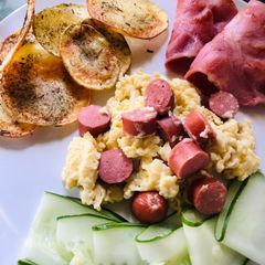A picture of Breakfast Platter.