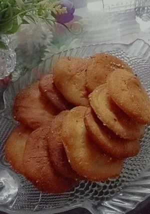A picture of Meethi tikiyan.