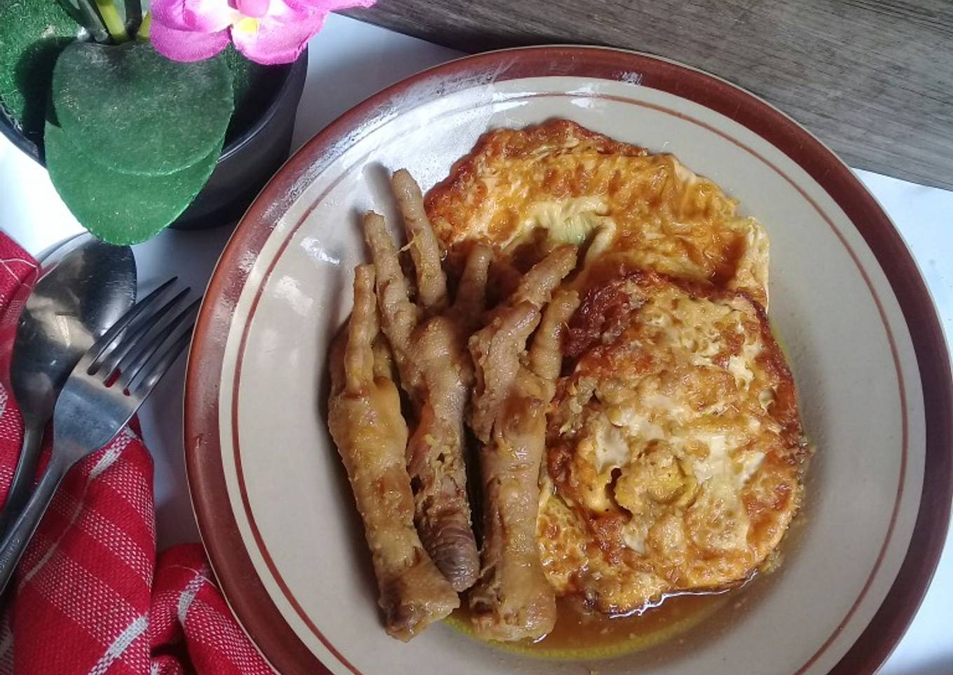 Ceker&Telur Ceplok Kecap ala Toping Mie Ayam