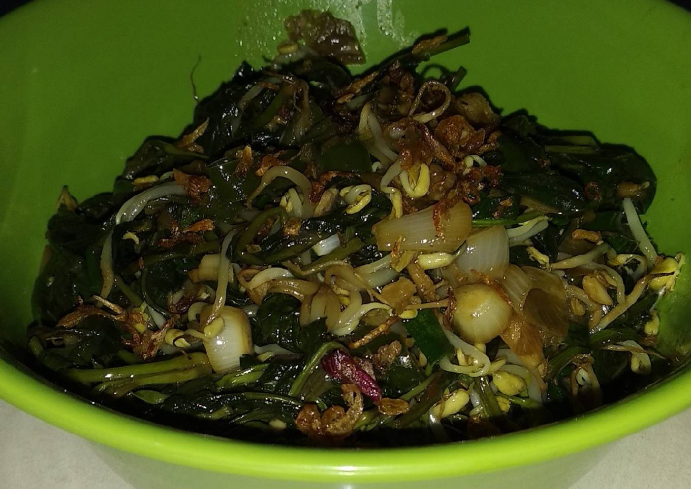 Teras Kah Kangkong