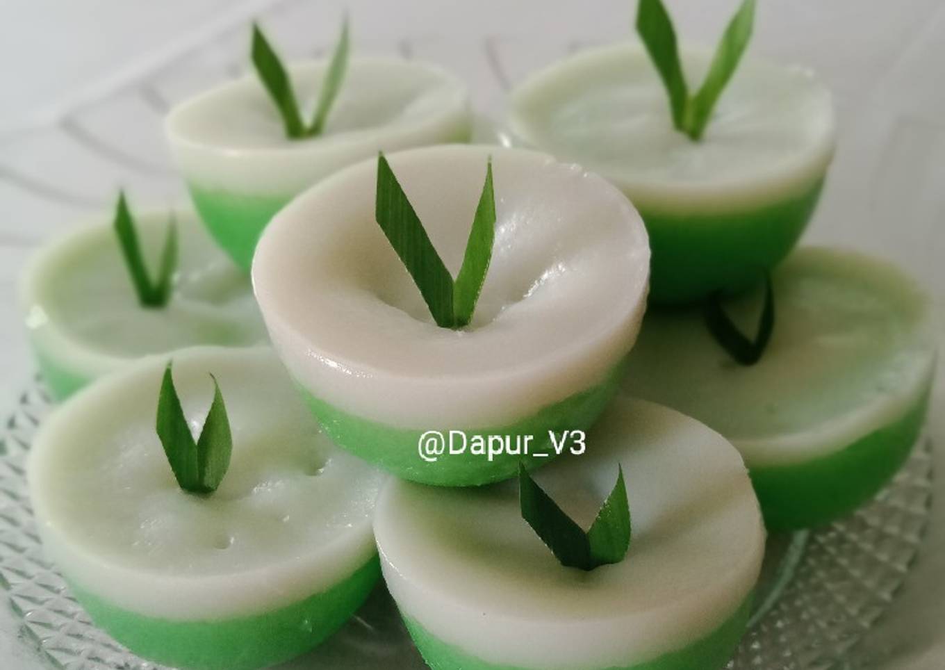 Kue talam pandan