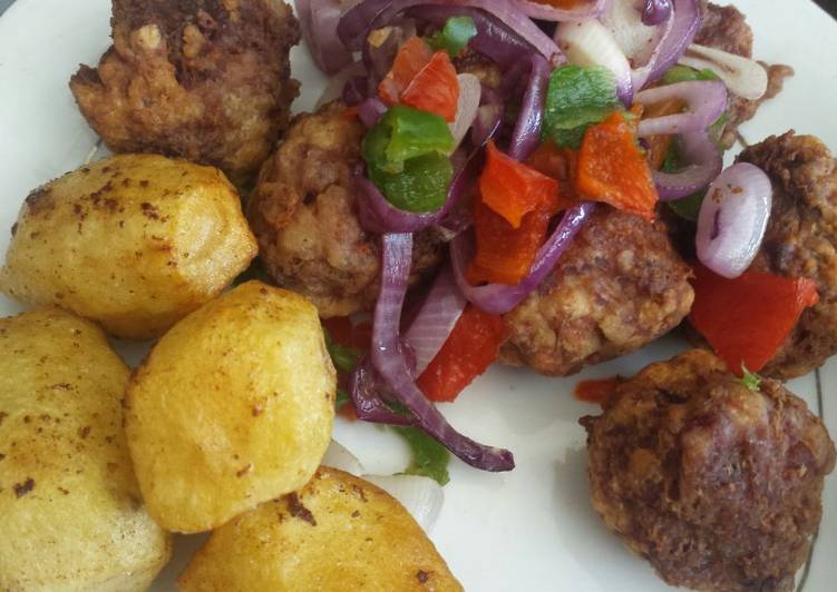 Recipe of Perfect Meat rolls with fried potatoes