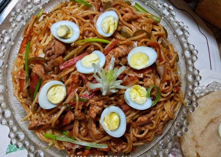 Chicken chowmein topped with quail eggs