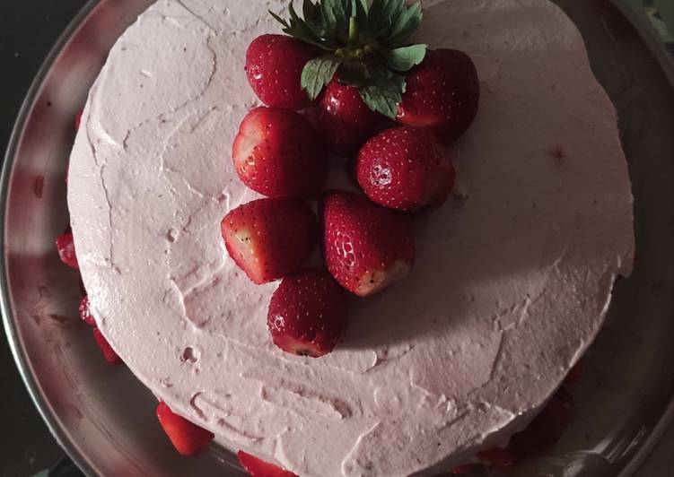 Strawberry cake