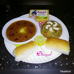 A picture of Yummy Pav bhaji.