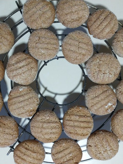 Una foto de Galletitas de coco y limón integrales