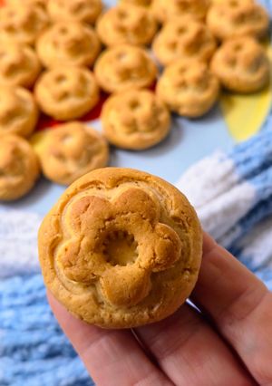 Una foto de Galletitas de miel, sencillas, fáciles, económicas y sin balanza 🍯 ideales para un día de lluvia 🥹 🌧️