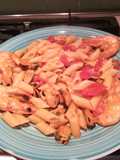 Mezze penne con cozze e gamberoni