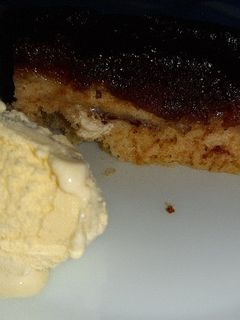 Una foto de Torta invertida de manzanas en micro