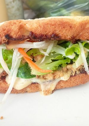 รูปของ แซนวิชหน้าหมู Seasoned Ground Pork Toast Sandwich 🥪
