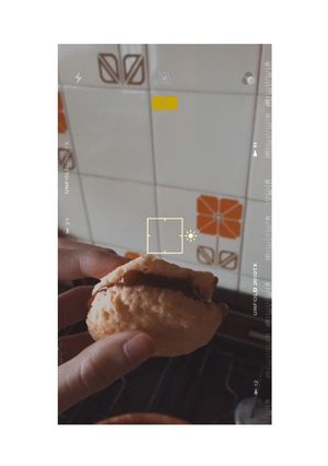 Una foto de Alfajorcitos de maicena en microondas (listos en 3 minutos) 😋