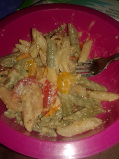 A picture of Roasted Pepper pasta salad.