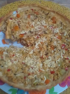 Una foto de Tarta de pollo y zapallitos "en dieta"