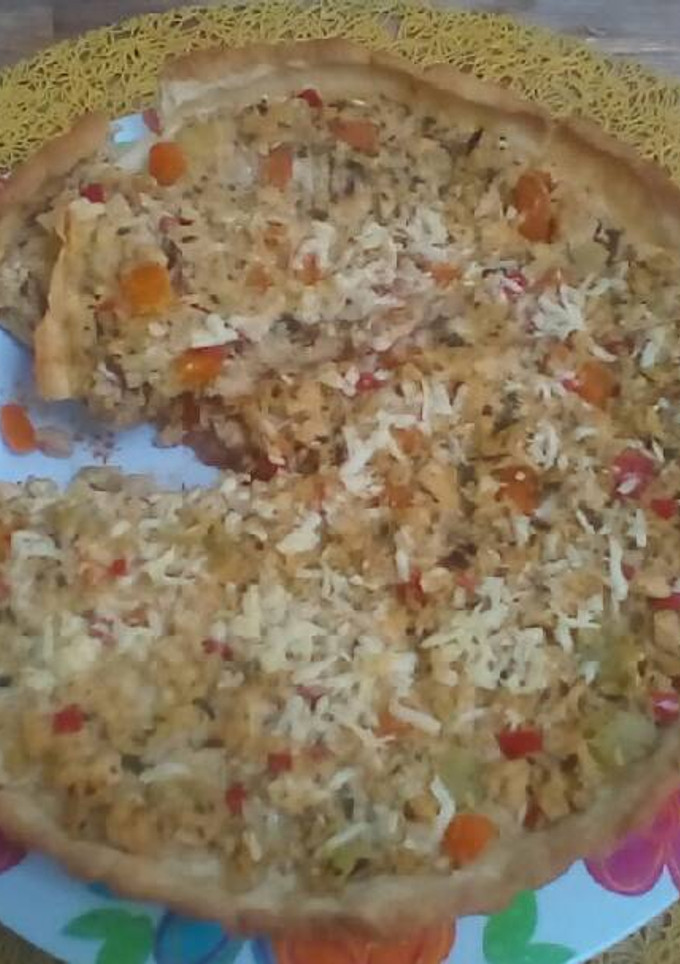 Una foto de Tarta de pollo y zapallitos "en dieta"