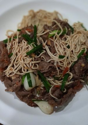 รูปของ บะหมี่ผัดริบอาย,ต้นหอม - คีโต