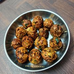 Methi Muthiya - A perfect Snacking item A picture of Methi Muthiya - A perfect Snacking item.