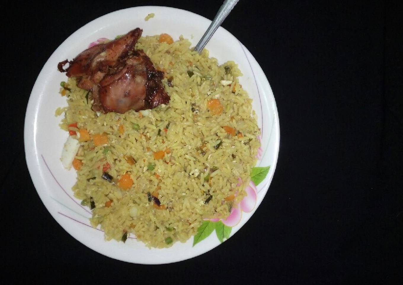 Fried rice with fried chicken