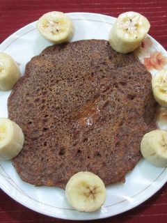 ராகி வாழைப்பழ பான் கேக் (Raagi Vaalai PAzha Pancake Recipe in Tamil) செய்முறை முக்கிய புகைப்படம்