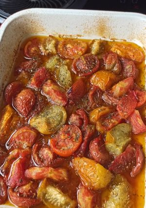 Une photo de Tomates confites au four express