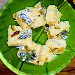 A picture of Mawa Burfi.