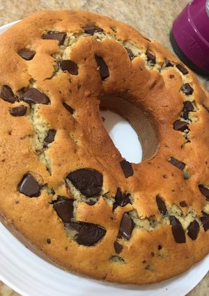 Una foto de Torta con trozos de chocolate