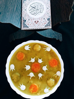 عکسی از دستور سوپ جو و قارچ