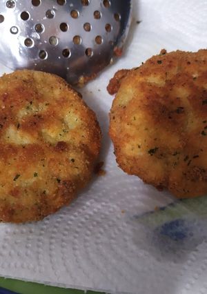 Una foto de Hamburguesas de merluza y salmón robot Mambo