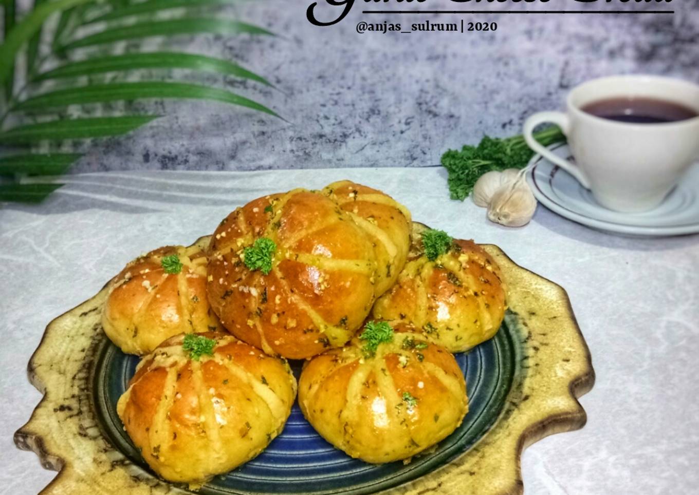 Korean Garlic Cheese Bread _ (No Cream Cheese, No Whipped Cream)