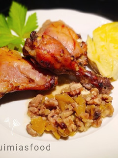 Una foto de Pollo con Manzana, Castañas y Gorgonzola con Cabezal de Horno GM