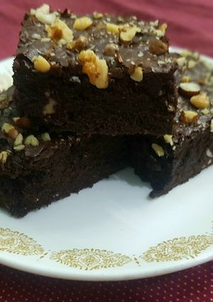 A picture of Walnut Almond Brownies.
