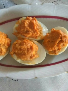 Una foto de Huevos rellenos fríos