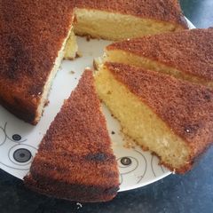 A picture of Yellow Cake.