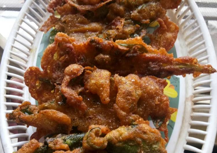 Recipe of Quick Spinach Fritters