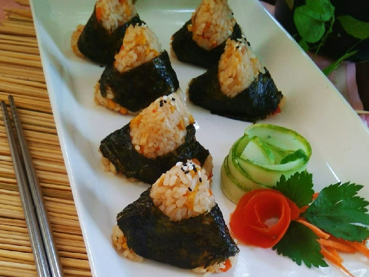 Cara Simple Menyiapkan Resep  Onigiri Nasi Goreng yang Bisa Manjain Lidah, Bikin Ketagihan