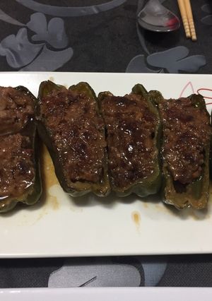 A picture of Hamburger stuffed with green peppers.