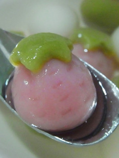 草莓湯圓 的食譜成品照片